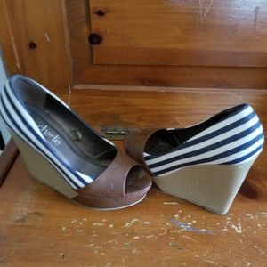 Size 7 Wedge